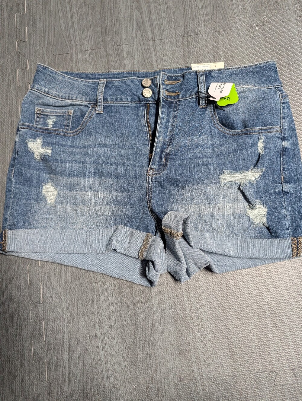 SO Women's Rolled Hem Distressed Jean Shorts - Blue